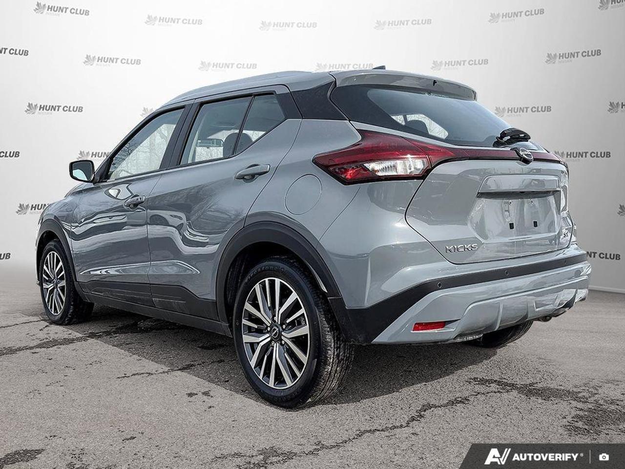 2023 Nissan Kicks SV Photo