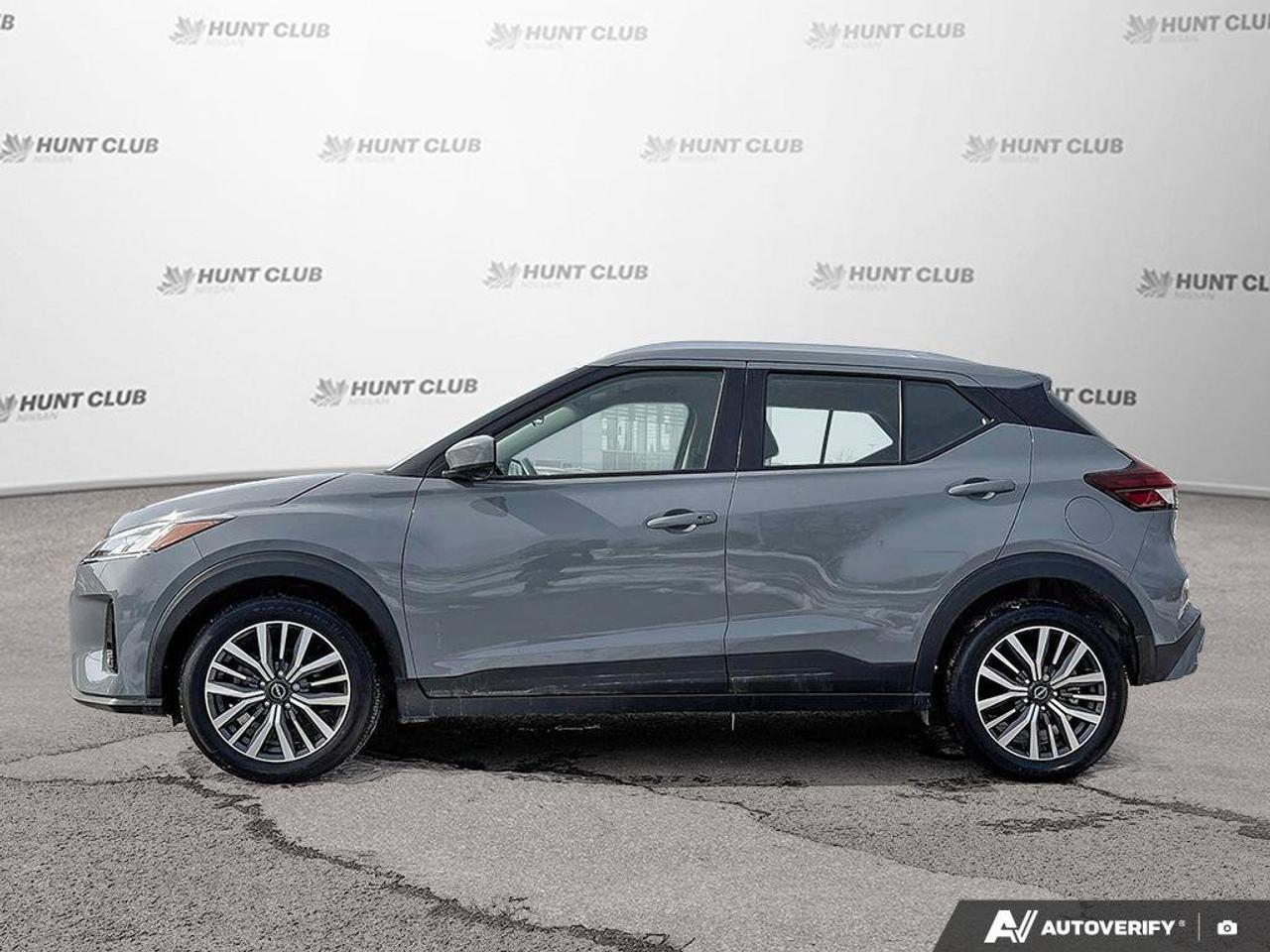 2023 Nissan Kicks SV Photo