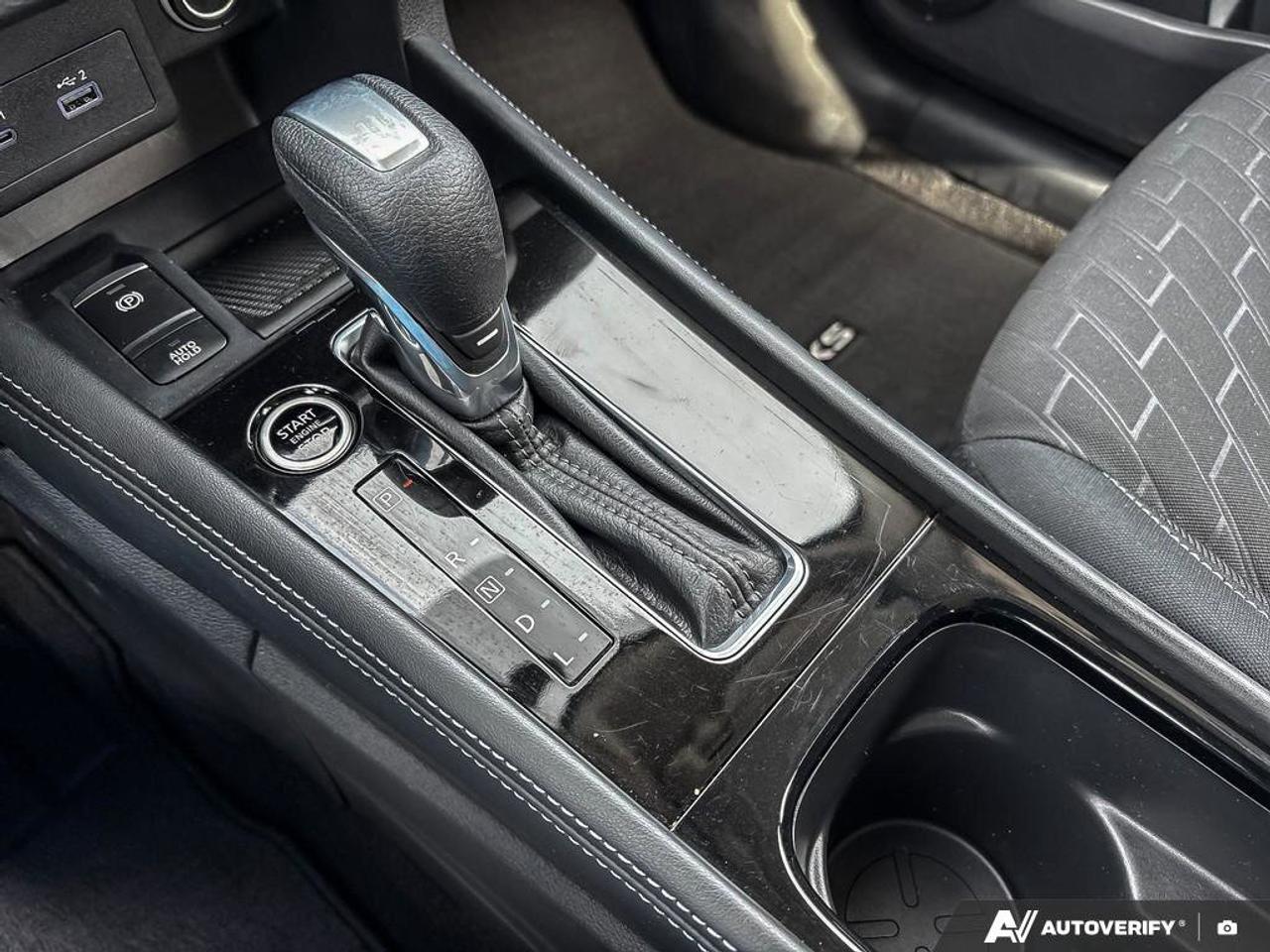 2023 Nissan Kicks SV Photo