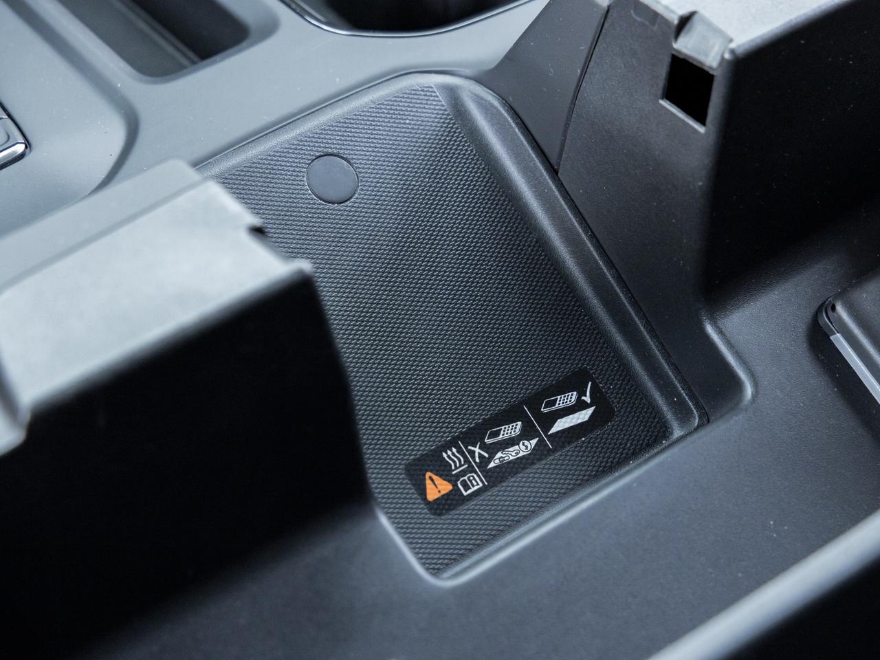 2024 GMC Sierra 1500 AT4-X, 6.2L, AEV OFF-ROAD PKG, 18" BLACK WHEELS Photo