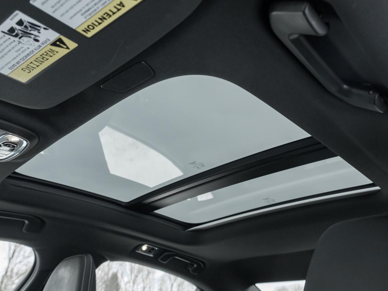 2019 Volvo S60 T6 AWD R-Design  LOW MILEAGE  TRADE IN  B& WILKINS Photo