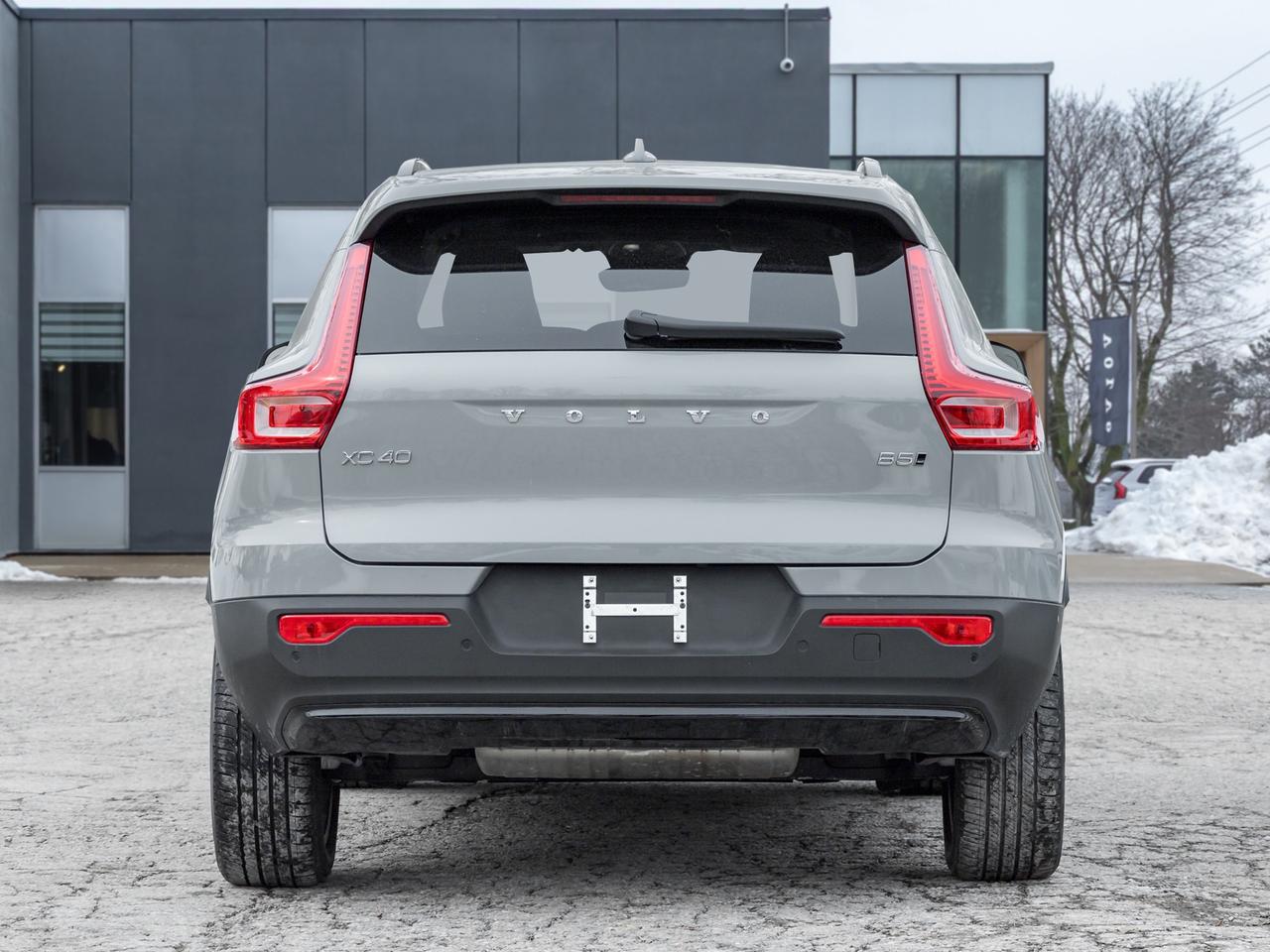 2025 Volvo XC40 B5 AWD PLUS  CPO FINANCE RATE 3.49%(24M)-4%*(84M) Photo