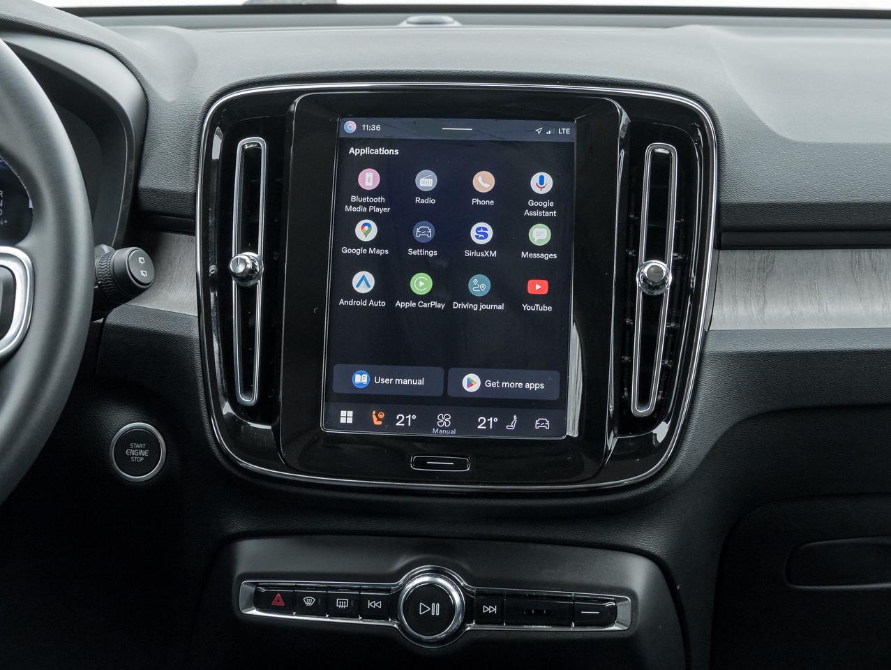 2025 Volvo XC40 B5 AWD PLUS  CPO FINANCE RATE 3.49%(24M)-4%*(84M) Photo