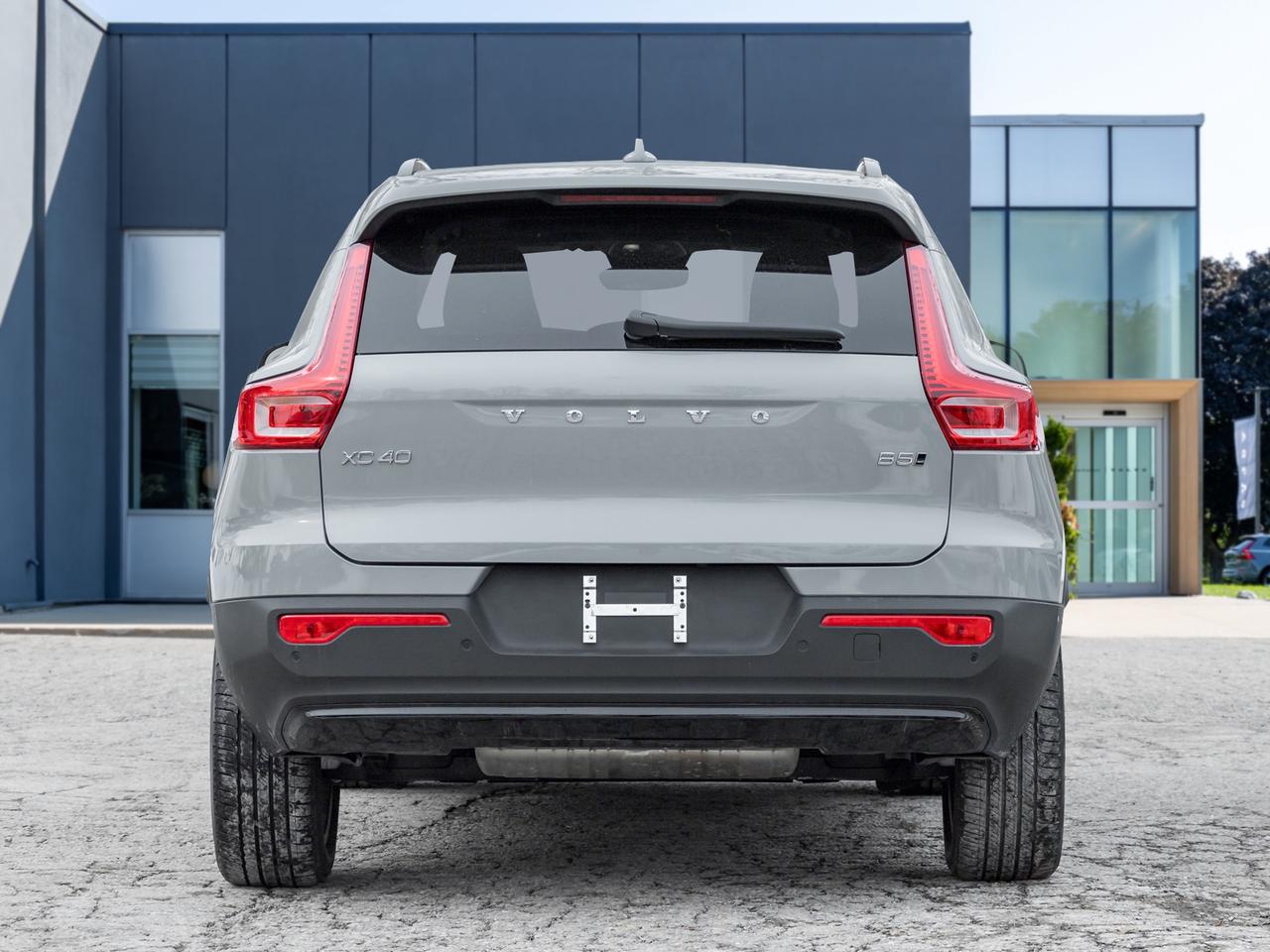 2025 Volvo XC40 B5 AWD PLUS  CPO FINANCE RATE 3.49%(24M)-4%*(84M) Photo