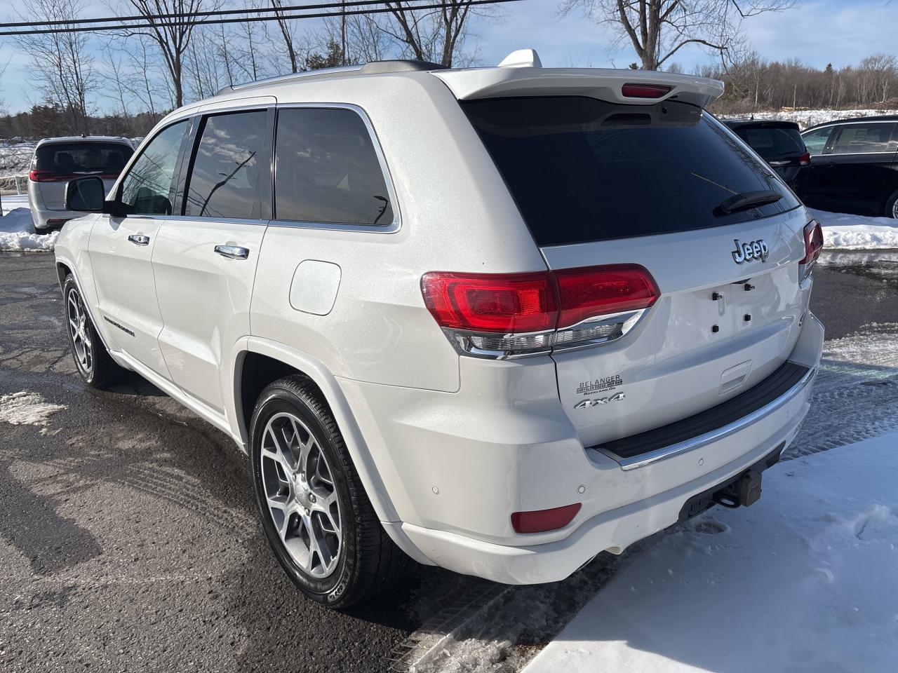 2021 Jeep Grand Cherokee Overland Photo
