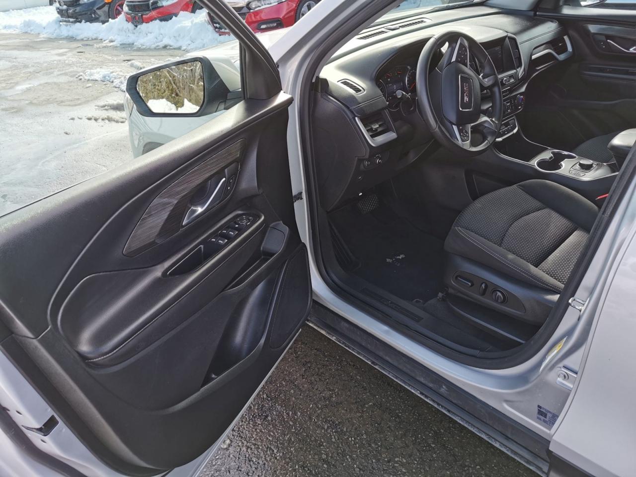 2022 GMC Terrain SLE Photo