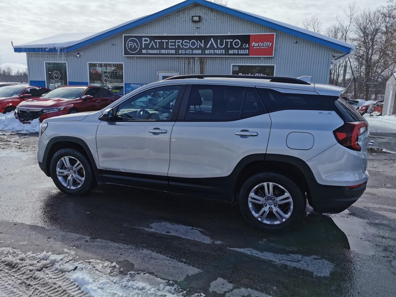 2022 GMC Terrain SLE Photo