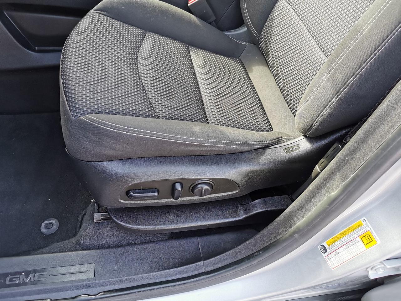 2022 GMC Terrain SLE Photo
