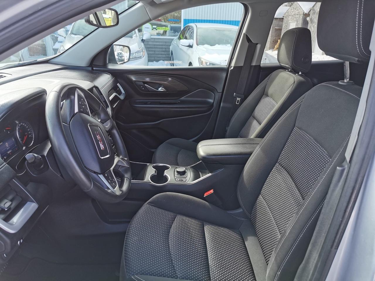 2022 GMC Terrain SLE Photo