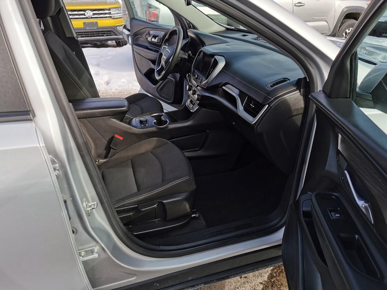 2022 GMC Terrain SLE Photo