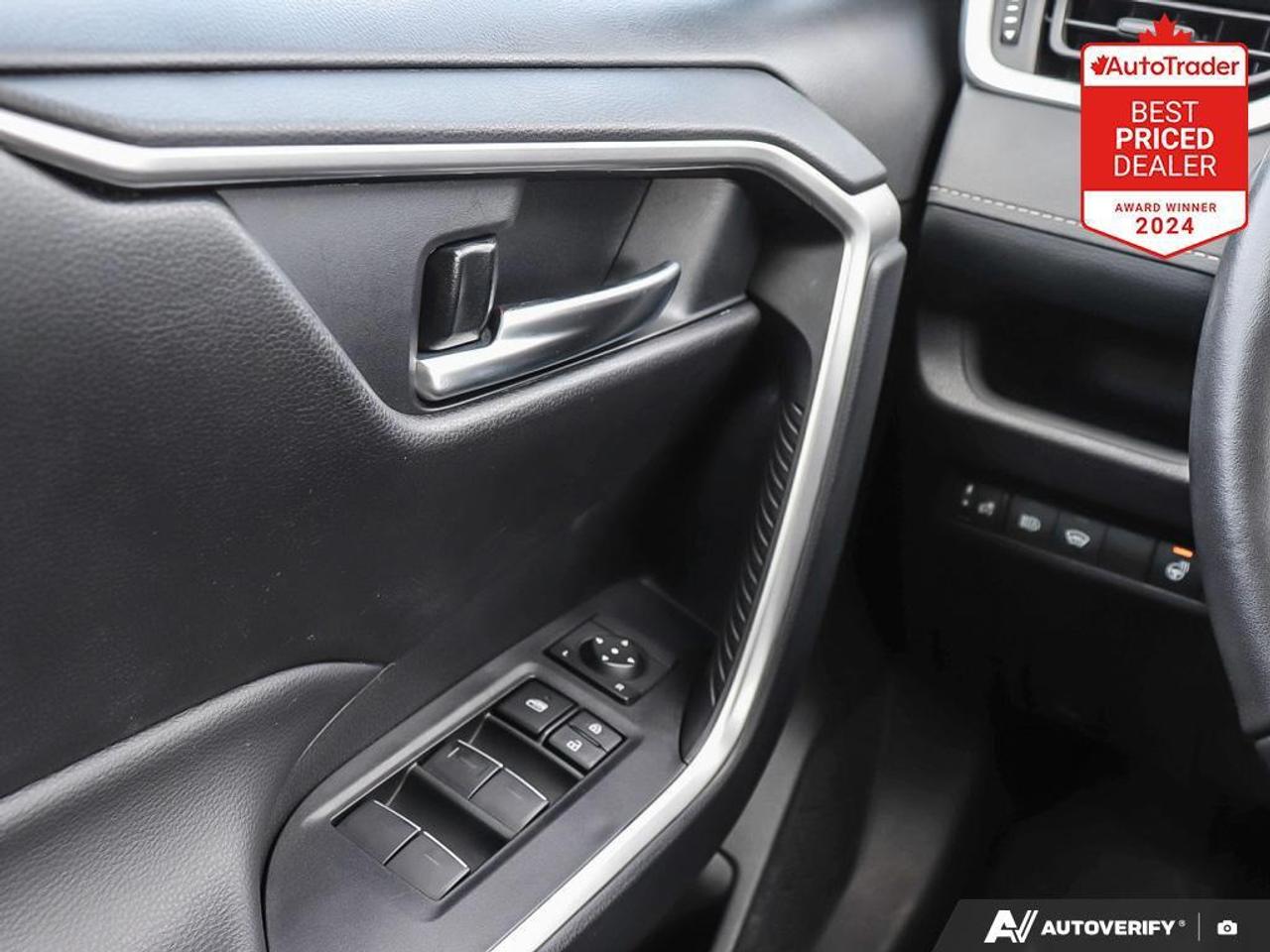 2025 Toyota RAV4 XLE 4dr All-wheel Drive Photo