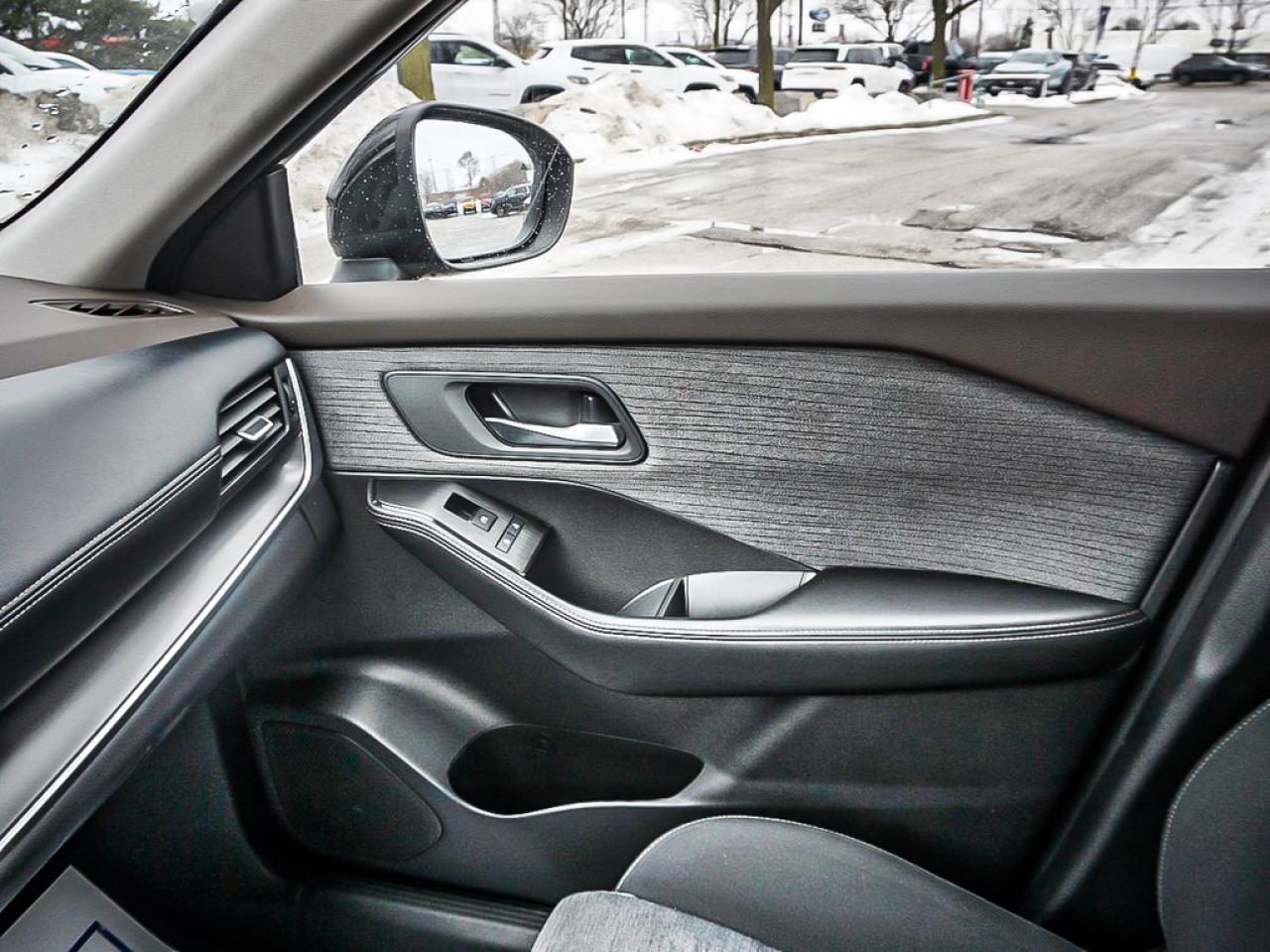 2023 Nissan Rogue  Photo