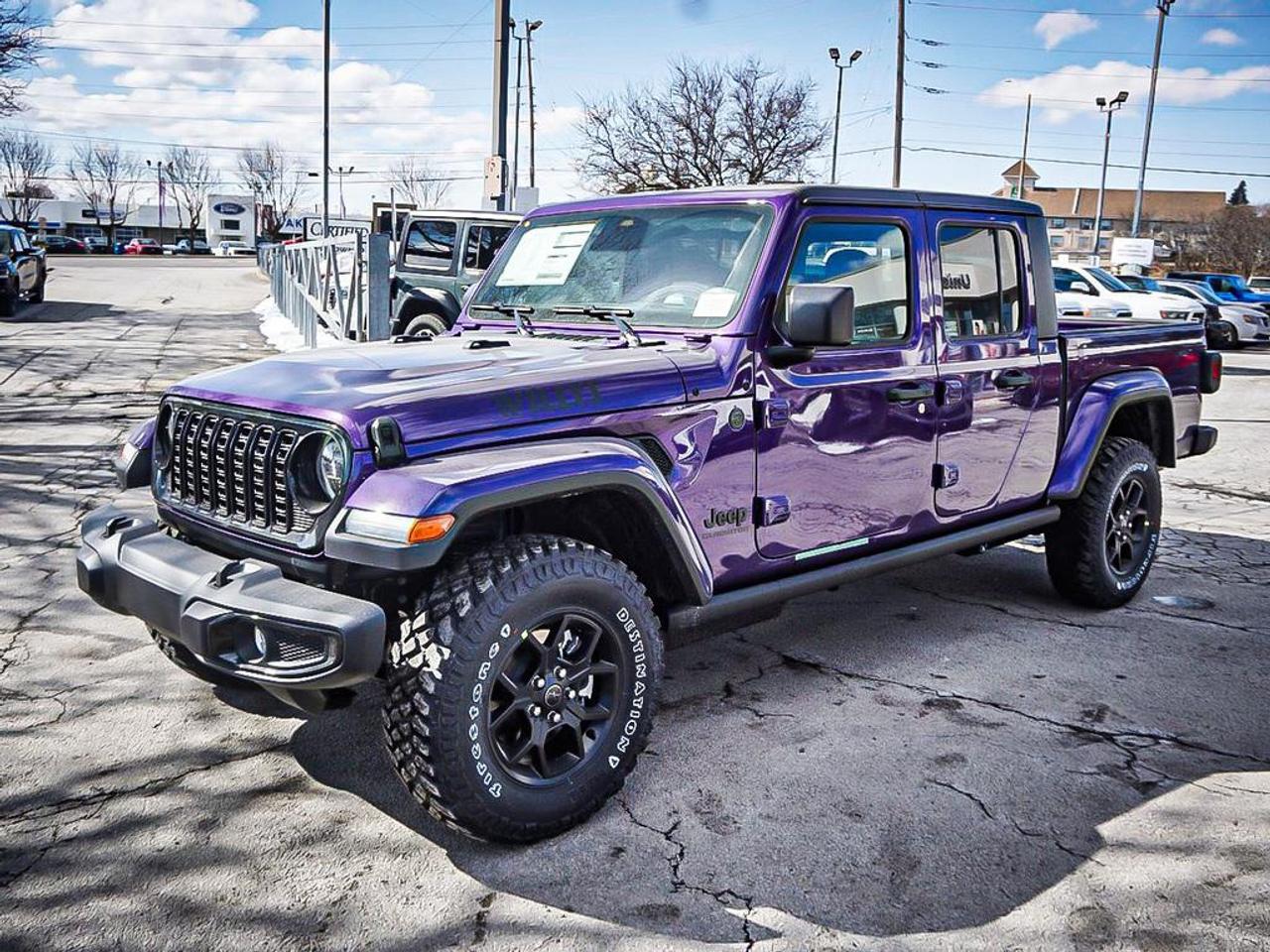 2026 Jeep Gladiator  Photo4
