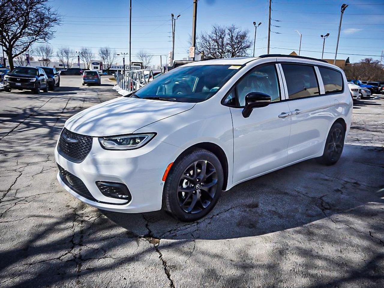 2026 Chrysler Pacifica  Photo