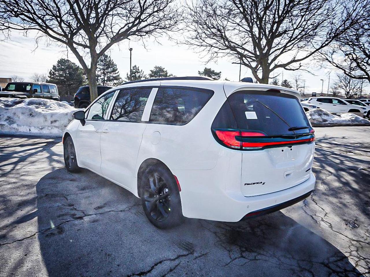 2026 Chrysler Pacifica  Photo