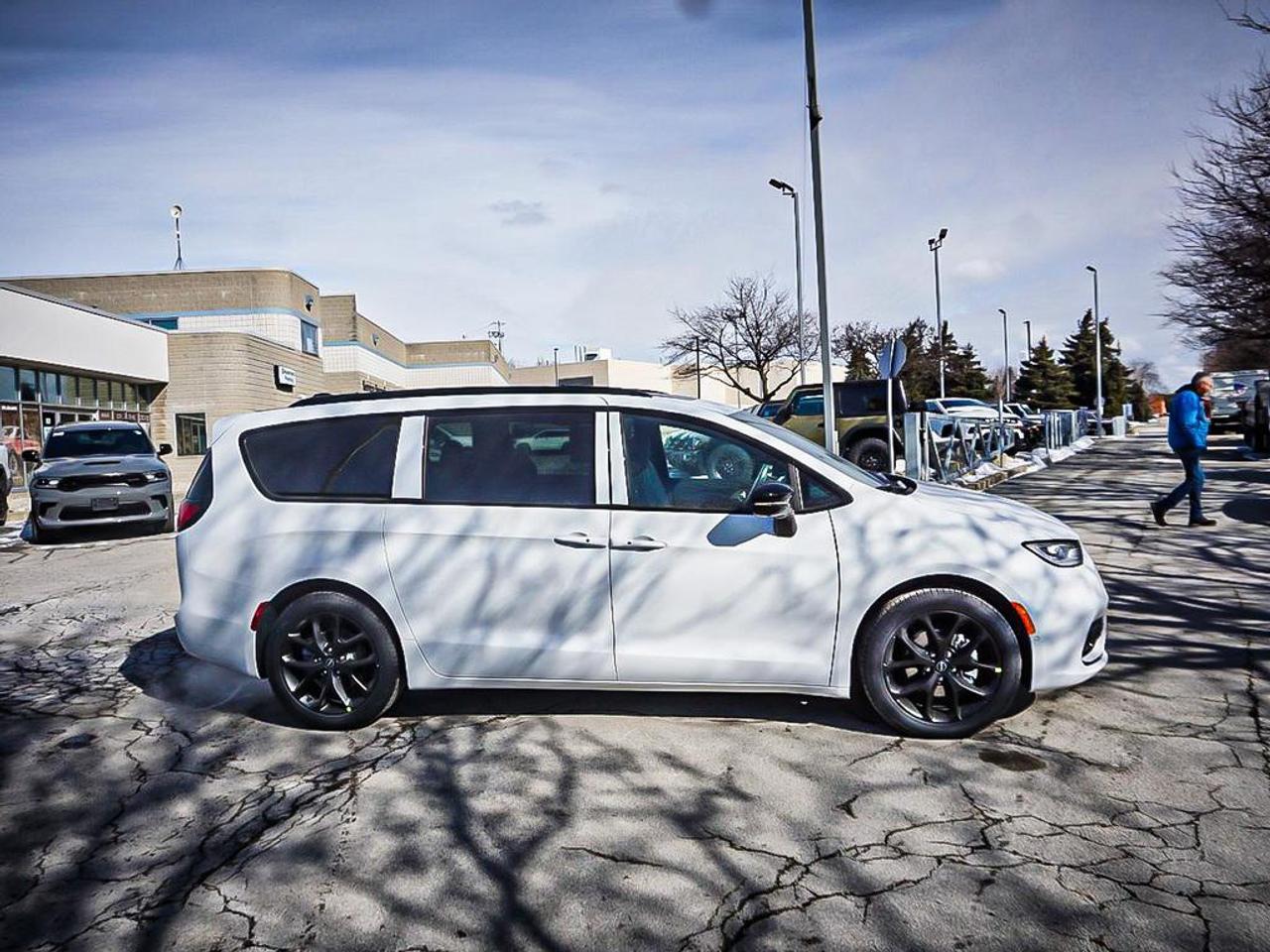 2026 Chrysler Pacifica  Photo