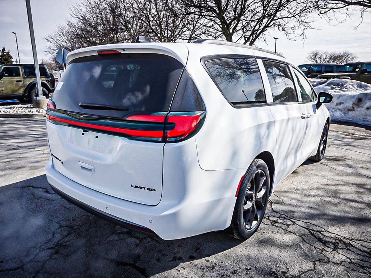 2026 Chrysler Pacifica  Photo