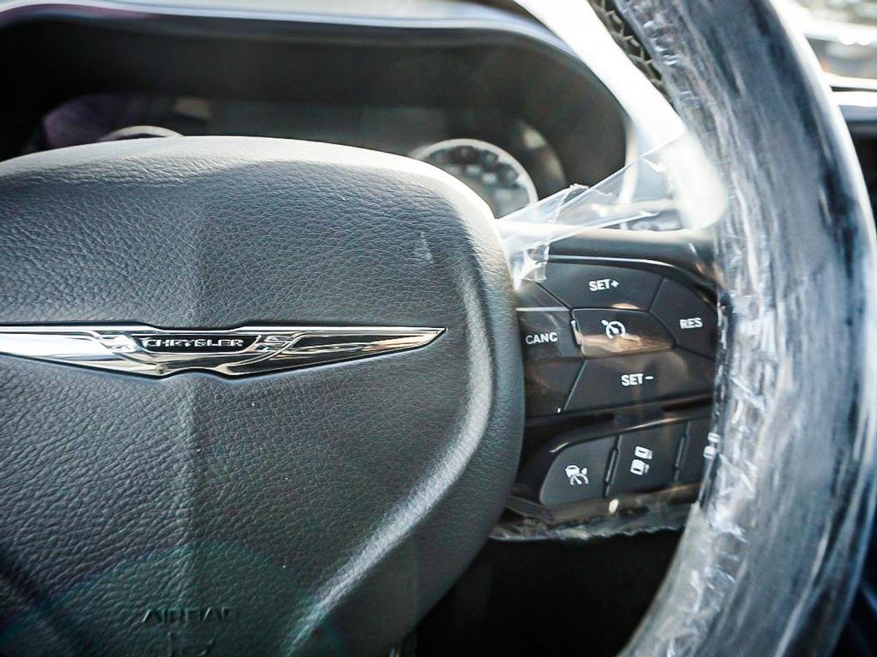 2026 Chrysler Pacifica  Photo