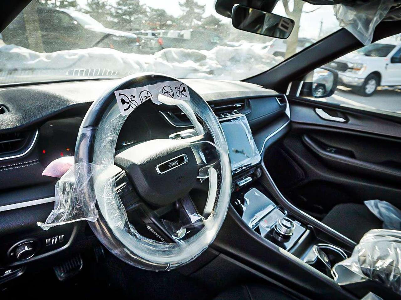 2026 Jeep Grand Cherokee  Photo