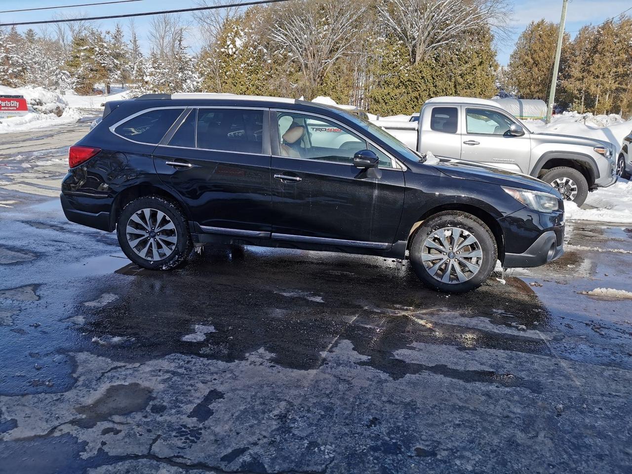 2019 Subaru Outback TOURING EDITION Photo3