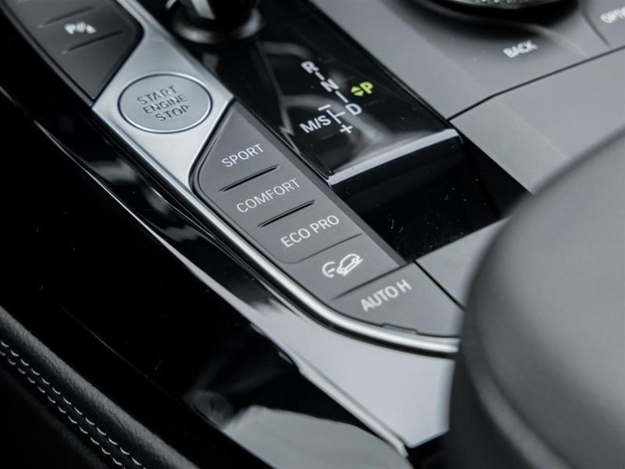 2024 BMW X4 M40i xDrive 4dr All-Wheel Drive Sports Activity Coupe Photo