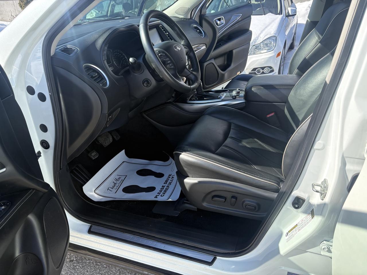 2020 Infiniti QX60 Essential AWD -Ltd Avail- Photo