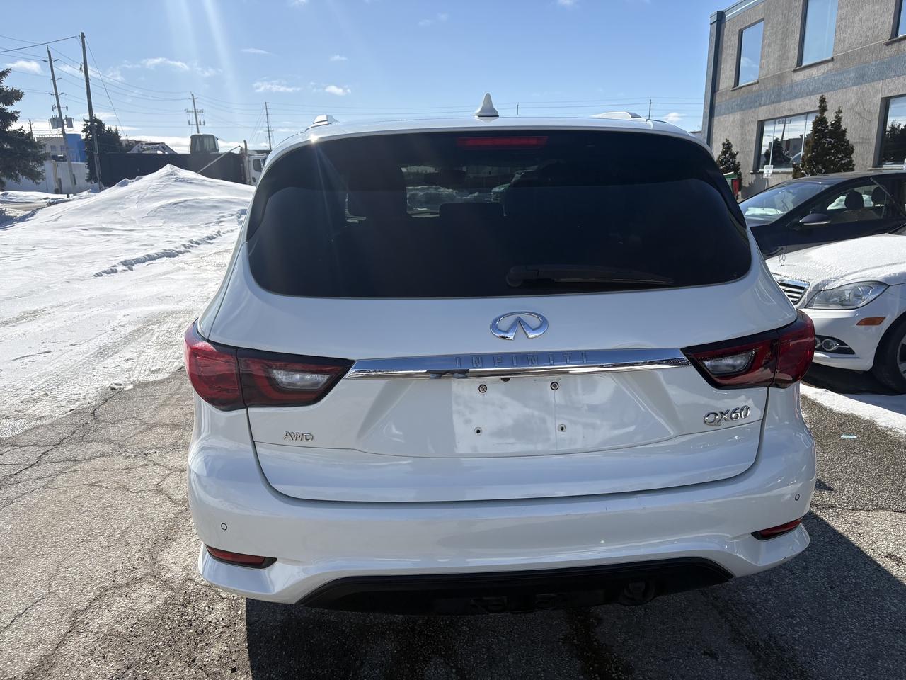 2020 Infiniti QX60 Essential AWD -Ltd Avail- Photo