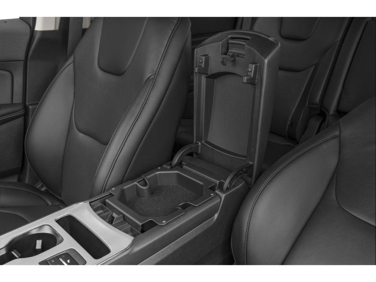 2024 Ford Edge TITANIUM 4DR ALL-WHEEL DRIVE Photo