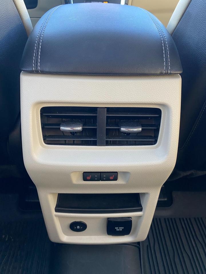 2024 Ford Edge TITANIUM 4DR ALL-WHEEL DRIVE Photo