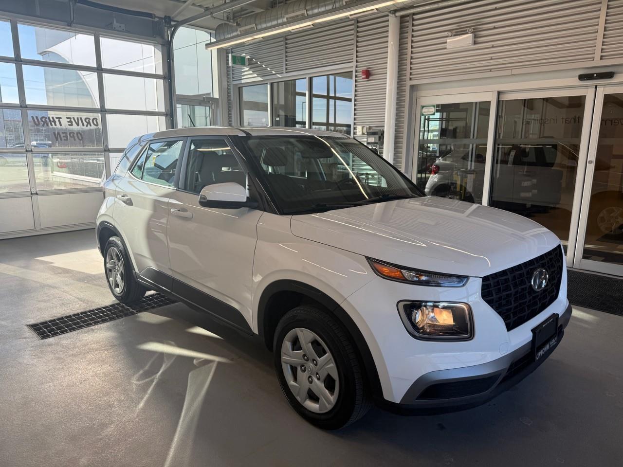 2023 Hyundai Venue Essential 4dr Front-Wheel Drive Photo