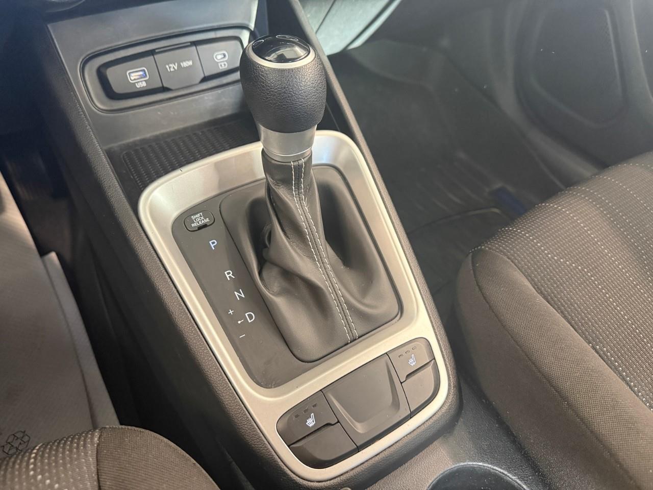 2023 Hyundai Venue Essential 4dr Front-Wheel Drive Photo