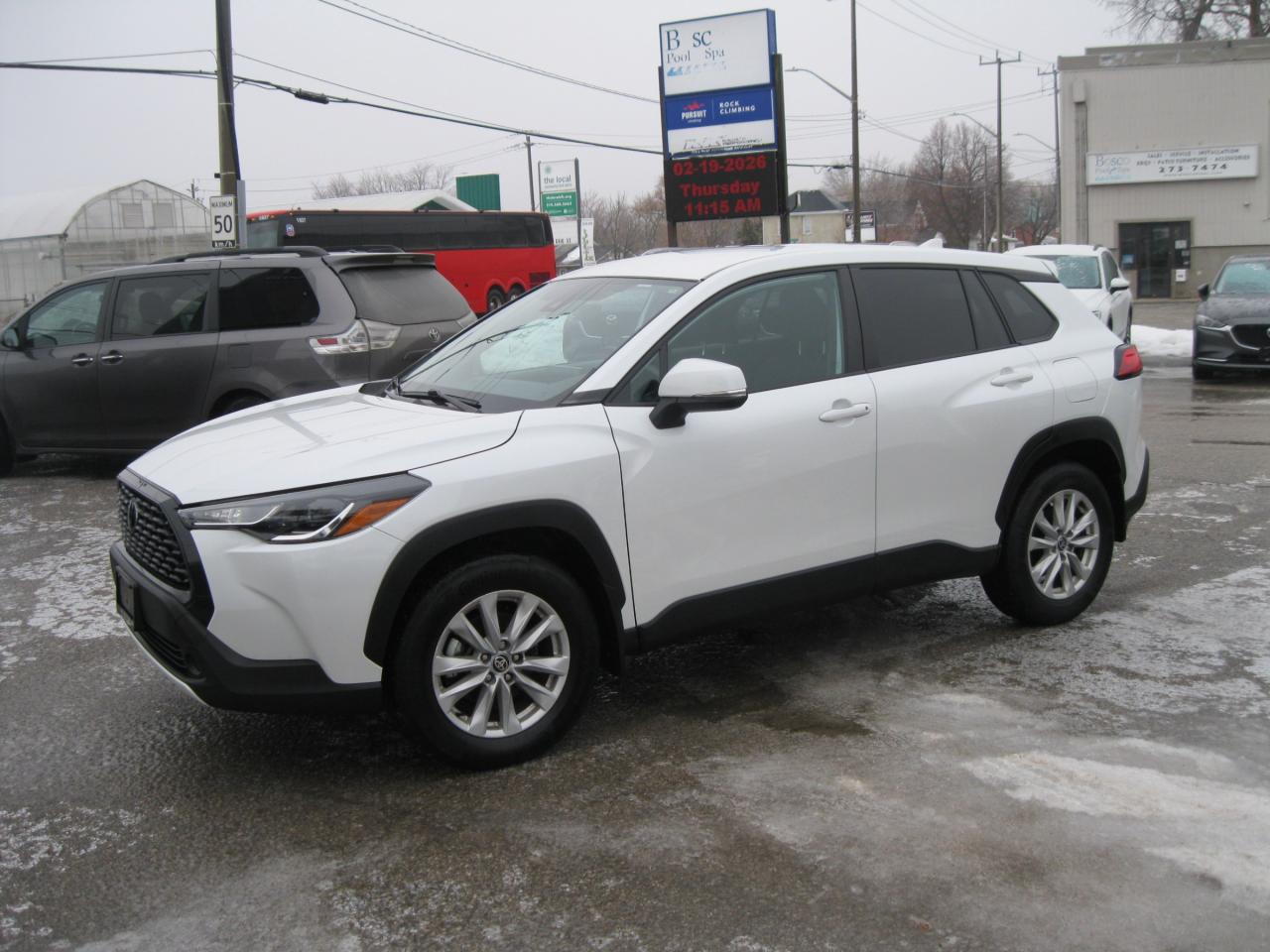 2022 Toyota Corolla Cross LE 4dr All-Wheel Drive Photo