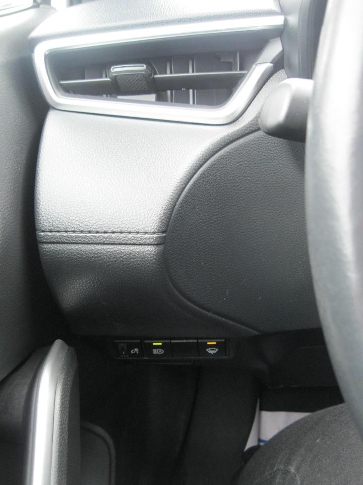 2022 Toyota Corolla Cross LE 4dr All-Wheel Drive Photo