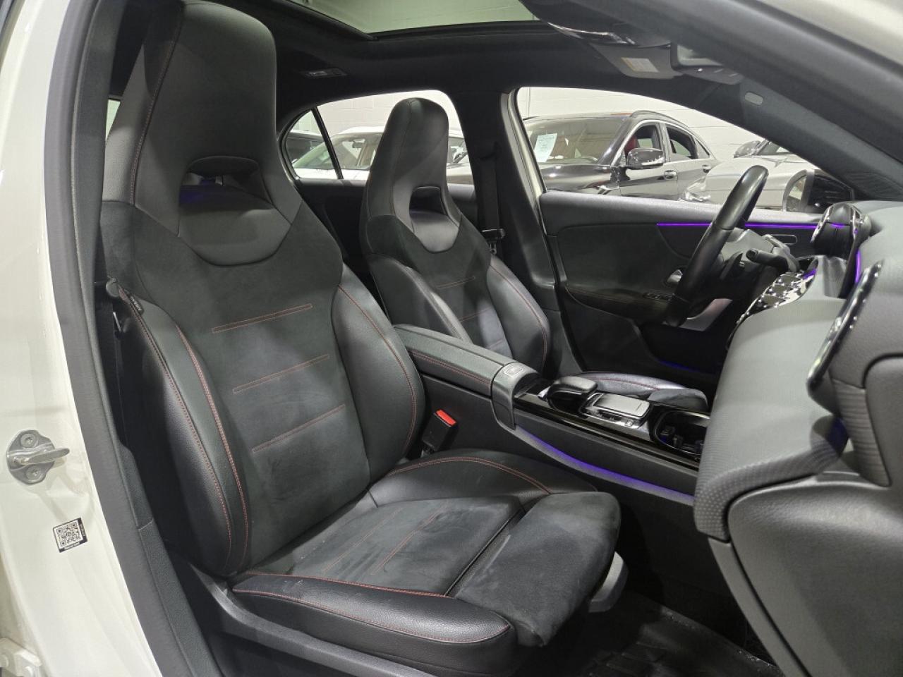 2020 Mercedes-Benz A-Class SPORT PKG 4MATIC HATCH 19 Black Alloys NO ACCIDENT Photo