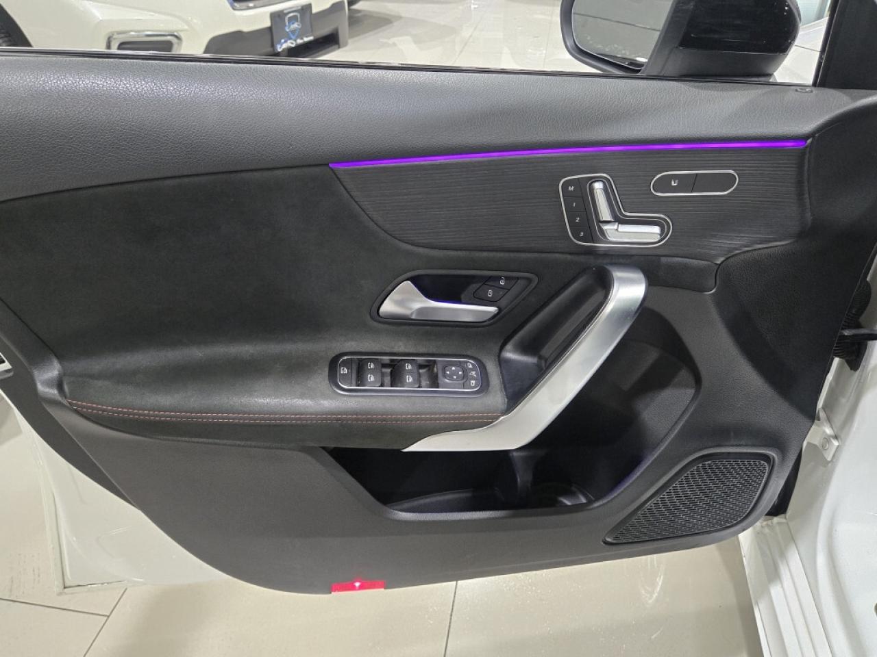 2020 Mercedes-Benz A-Class SPORT PKG 4MATIC HATCH 19 Black Alloys NO ACCIDENT Photo