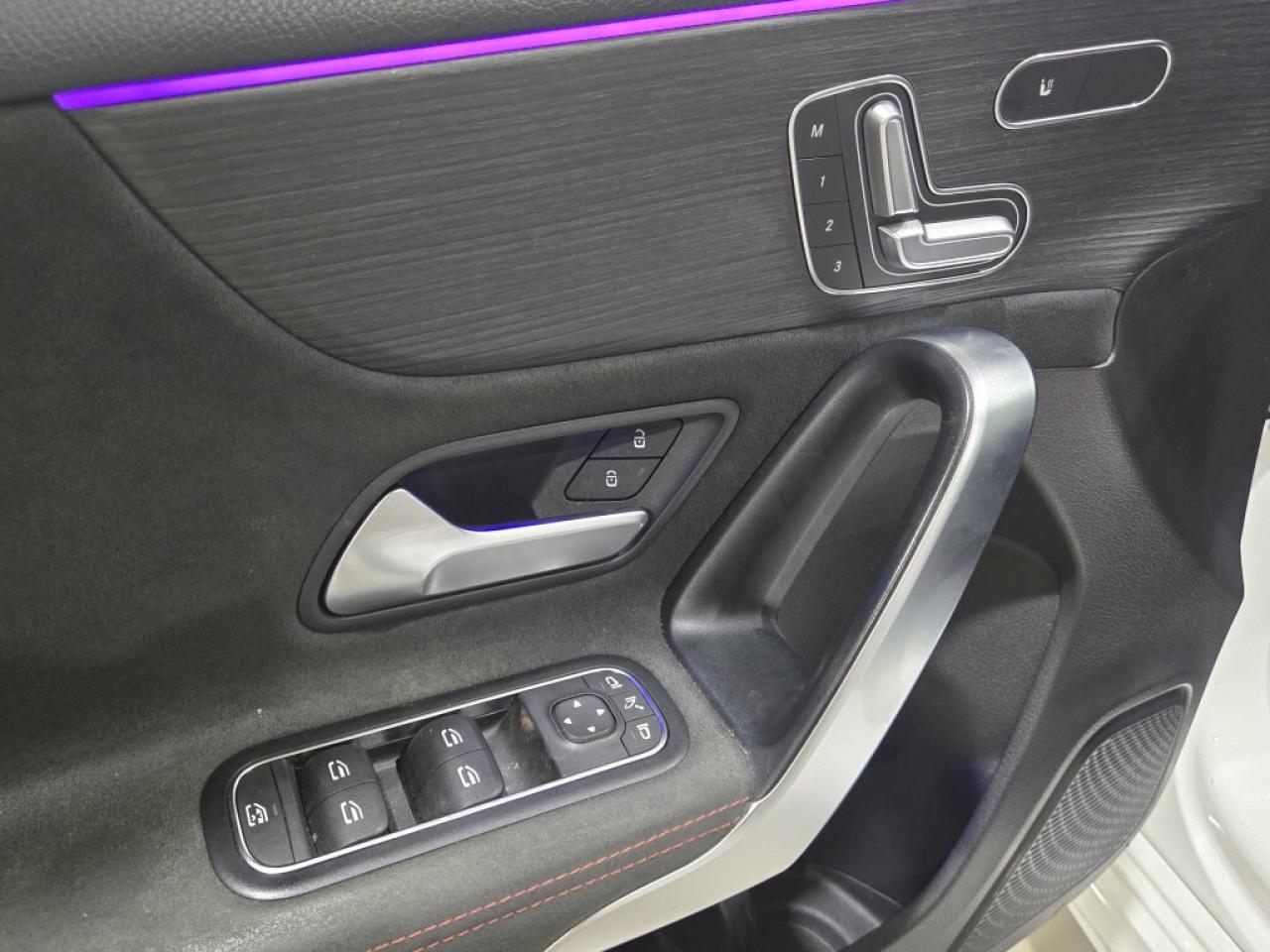 2020 Mercedes-Benz A-Class SPORT PKG 4MATIC HATCH 19 Black Alloys NO ACCIDENT Photo