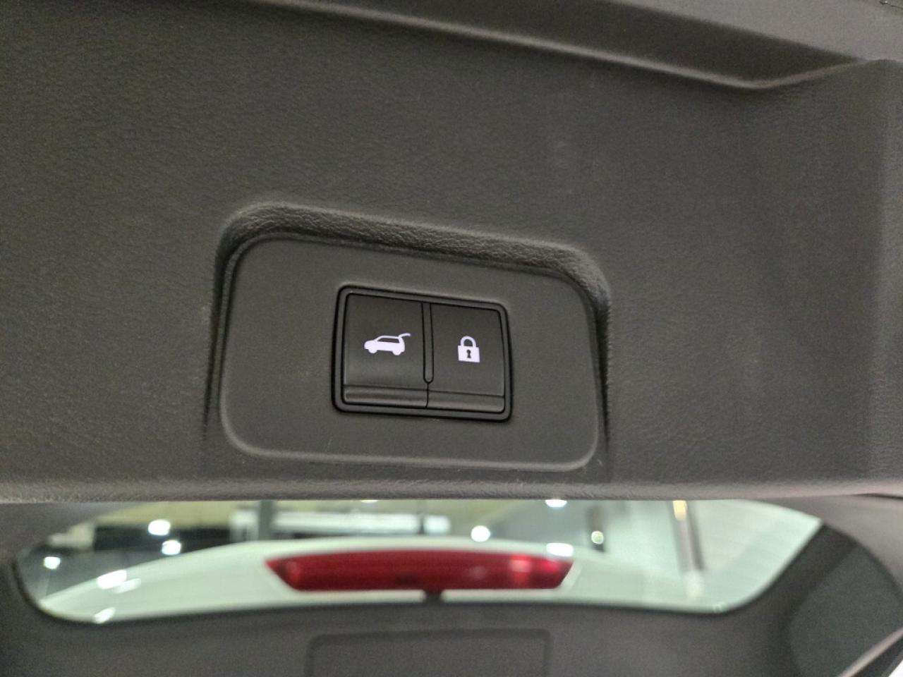 2021 Nissan Rogue Platinum PKG No Accidents 360 surround Camera Bose Photo