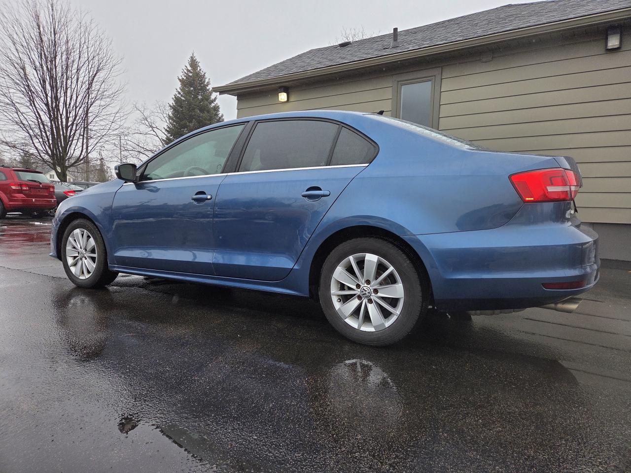 2015 Volkswagen Jetta Sedan 4dr 2.0L Auto Trendline ,Sunroof, Drives Great! Photo