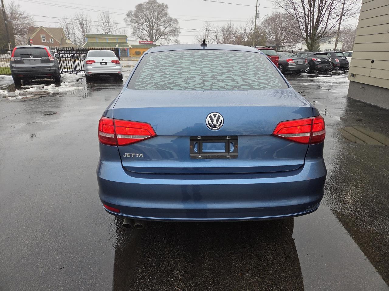 2015 Volkswagen Jetta Sedan 4dr 2.0L Auto Trendline ,Sunroof, Drives Great! Photo