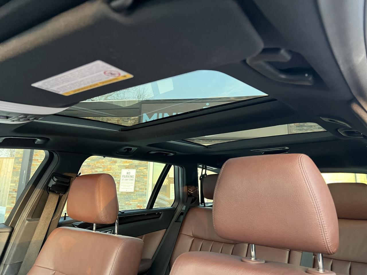 2016 Mercedes-Benz E-Class E400 Wagon - RARE! - Highly Optioned - 2 Keys - Lo Photo