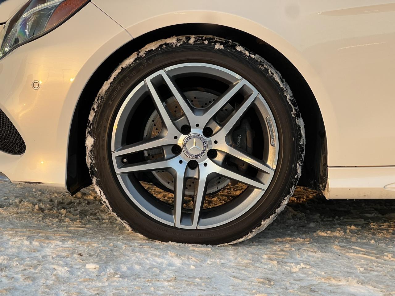 2016 Mercedes-Benz E-Class E400 Wagon - RARE! - Highly Optioned - 2 Keys - Lo Photo