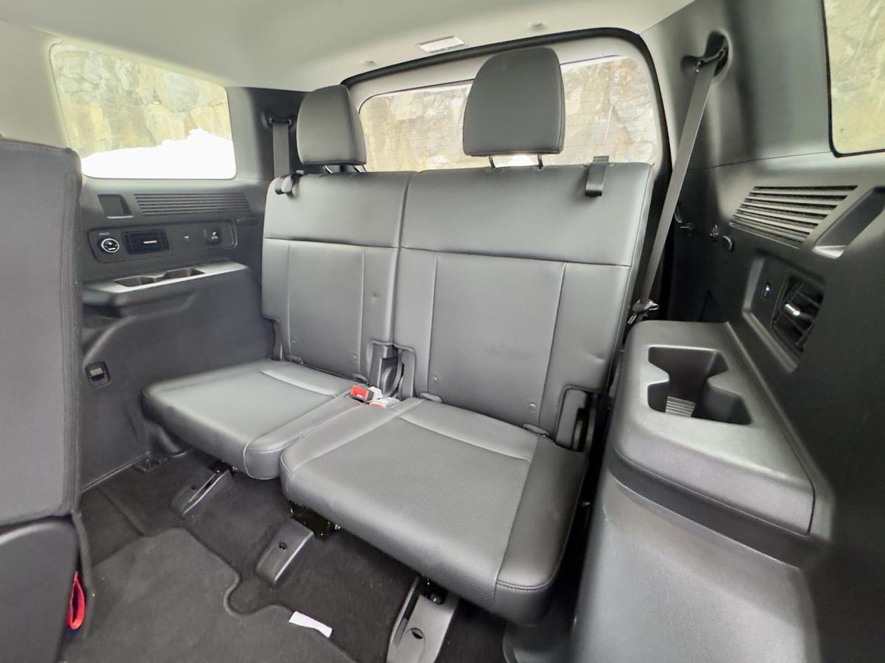 2025 Hyundai Santa Fe XRT AWD Photo