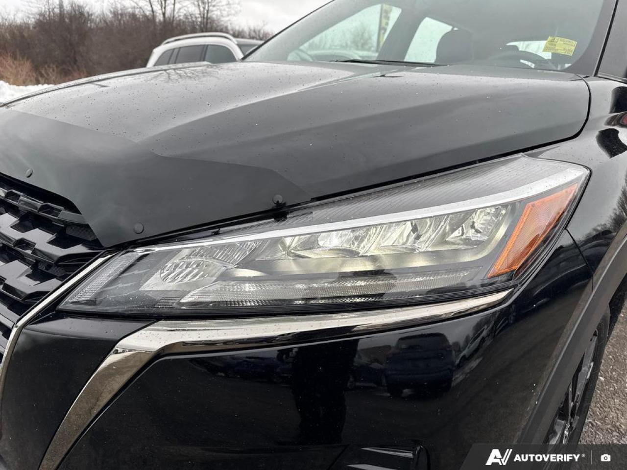 2024 Nissan Kicks SR BACKUP CAM   BLUETOOTH   HTD SEATS   KETLESS EN Photo