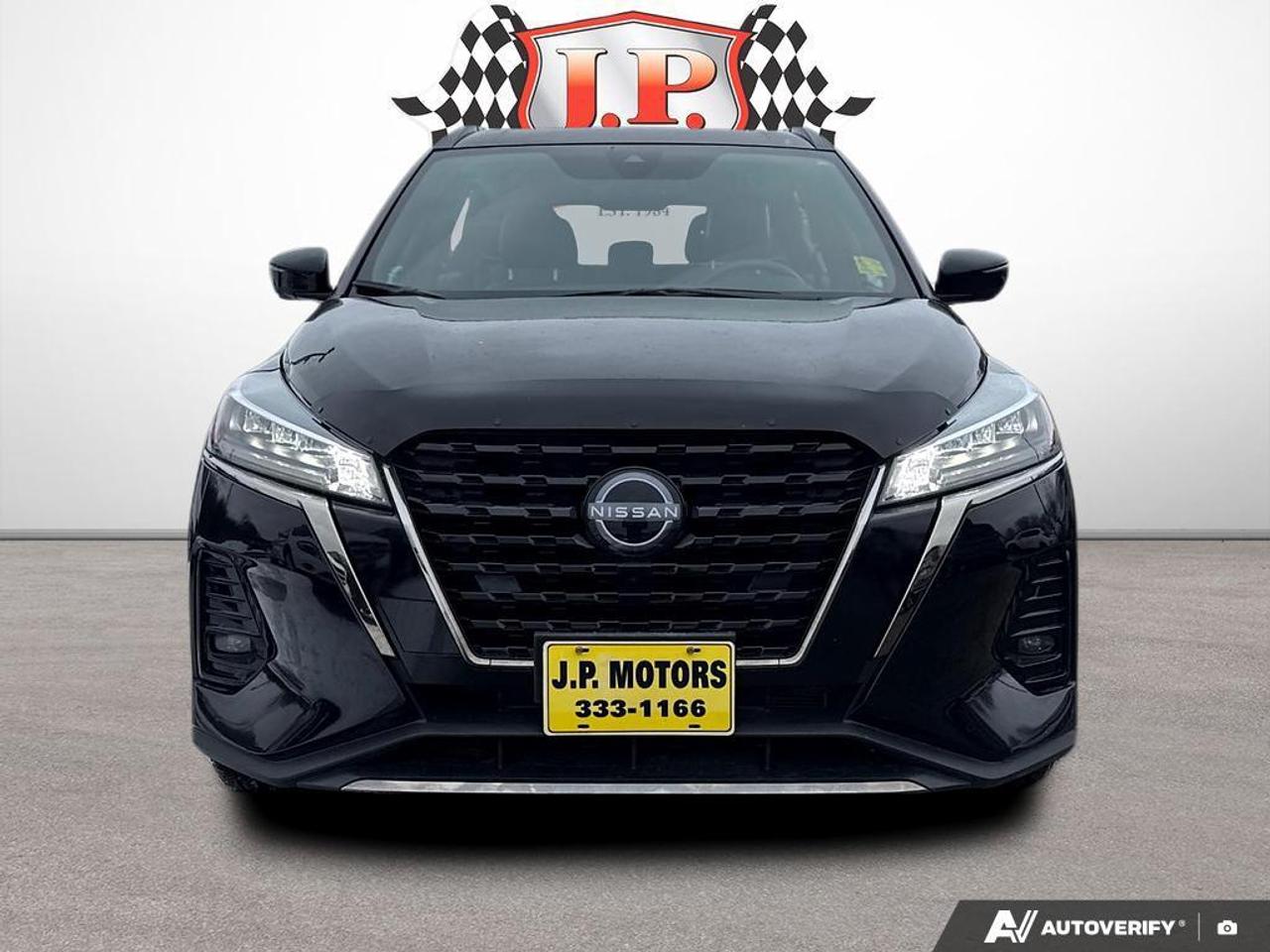 2024 Nissan Kicks SR BACKUP CAM   BLUETOOTH   HTD SEATS   KETLESS EN Photo