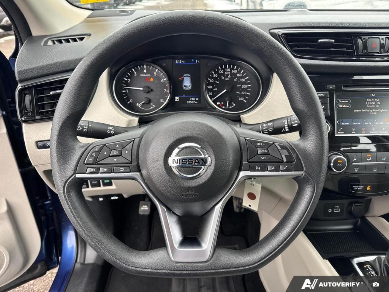 2023 Nissan Qashqai S BACKUP CAM   BLUETOOTH   HTD SEATS   KEYLESS ENT Photo