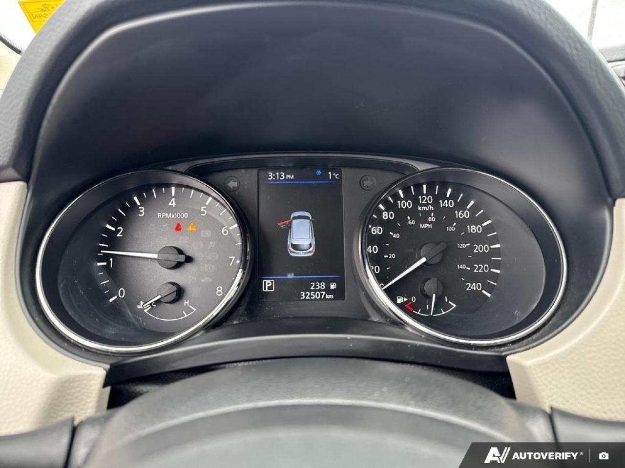 2023 Nissan Qashqai S BACKUP CAM   BLUETOOTH   HTD SEATS   KEYLESS ENT Photo