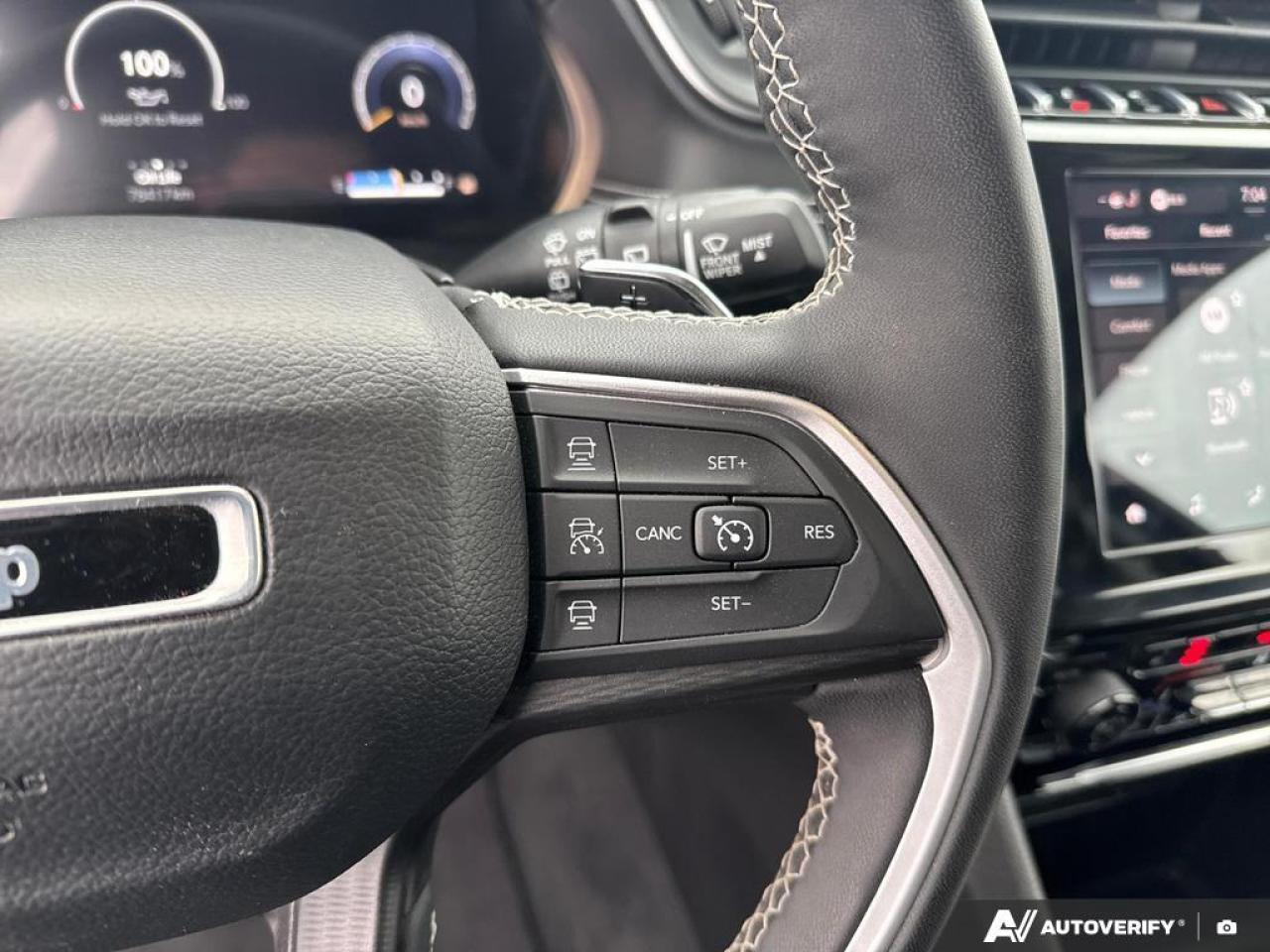 2023 Jeep Grand Cherokee Laredo BACKUP CAM   BLUETOOTH   HTD SEATS   KEYLES Photo