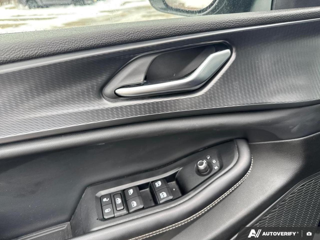 2023 Jeep Grand Cherokee Laredo BACKUP CAM   BLUETOOTH   HTD SEATS   KEYLES Photo