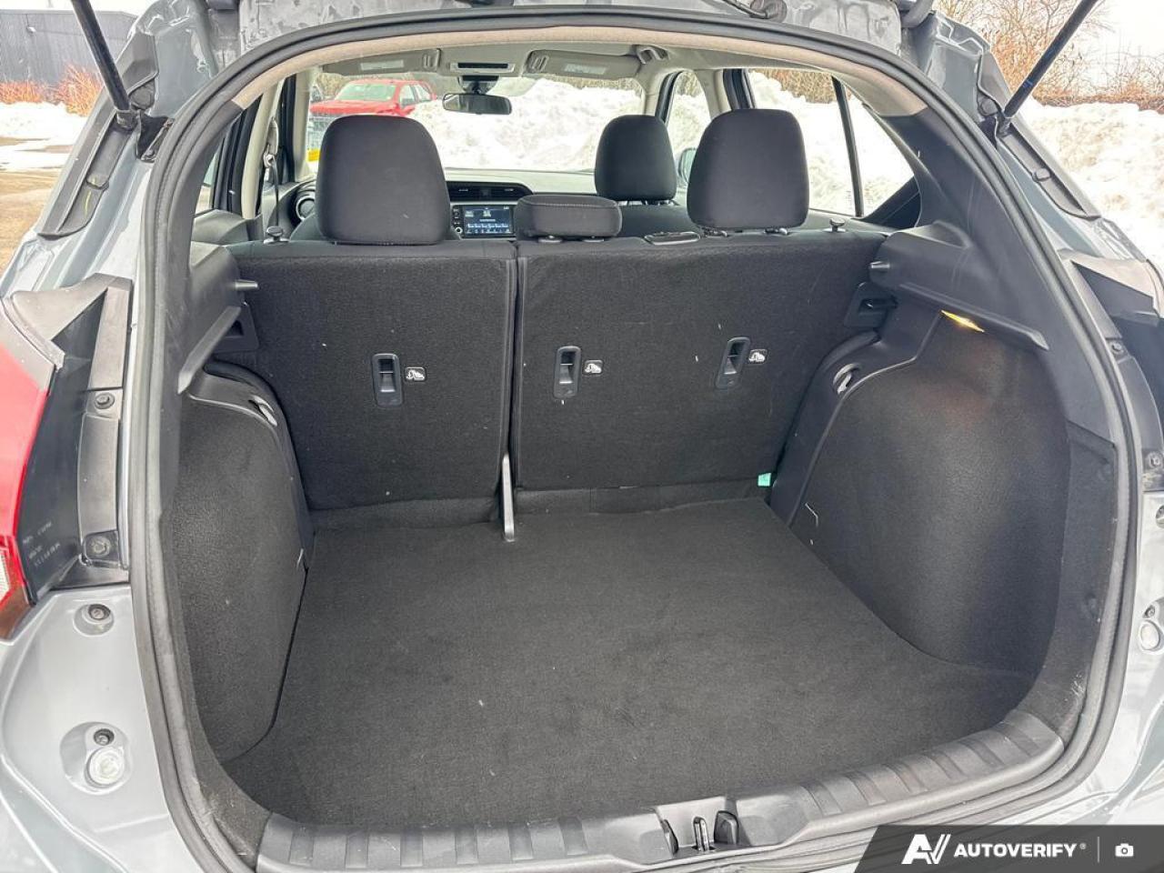 2024 Nissan Kicks SV BACKUP CAM   BLUETOOTH   HTD SEATS   KEYLESS EN Photo