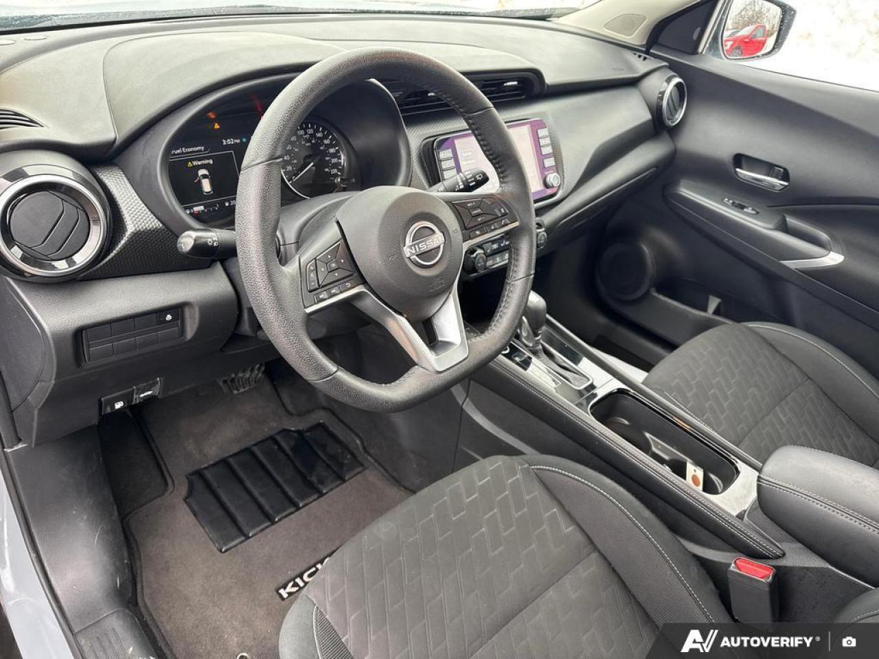 2024 Nissan Kicks SV BACKUP CAM   BLUETOOTH   HTD SEATS   KEYLESS EN Photo